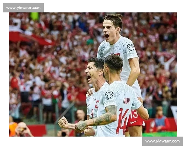 格罗西茨基：渴望回归波兰国家队，与莱万关系未受风波影响